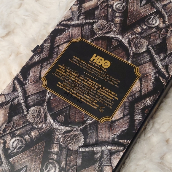 NEW LE Urban Decay Game of Thrones Palette - Picture 5 of 6